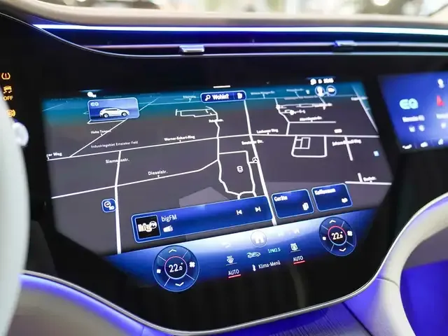 Mercedes-Benz EQE SUV