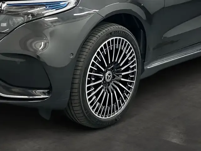 Mercedes-Benz EQC 400