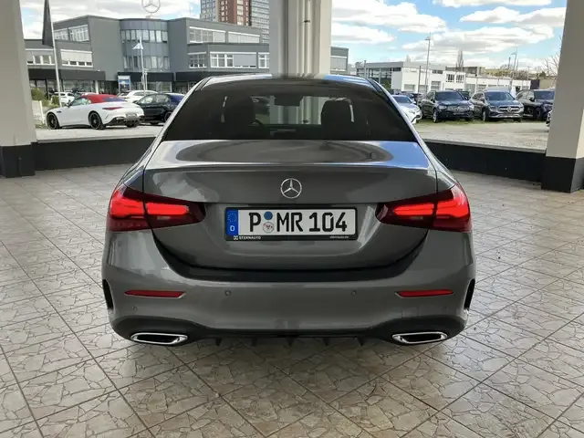 Mercedes-Benz A 220