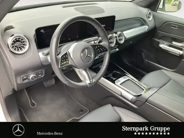 Mercedes-Benz EQB 300