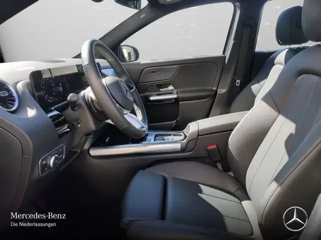 Mercedes-Benz GLA 180