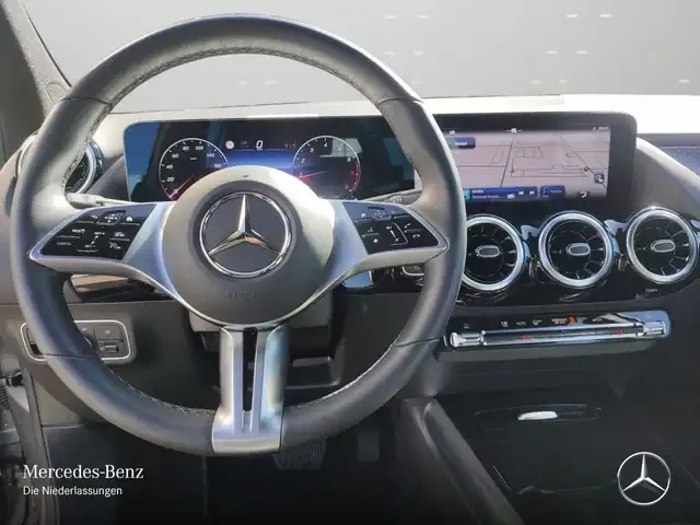 Mercedes-Benz GLA 180