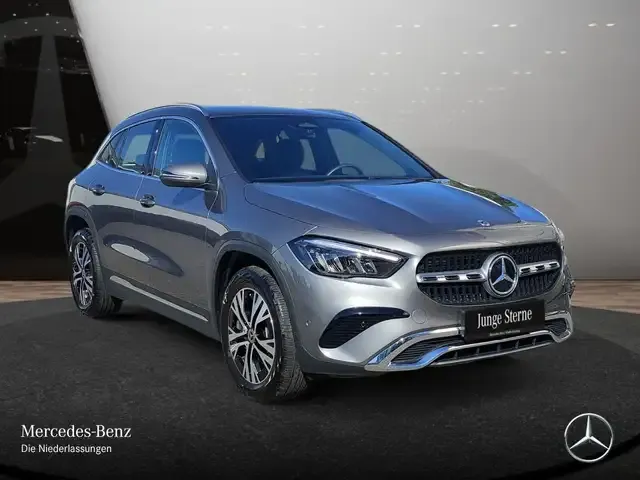 Mercedes-Benz GLA 180