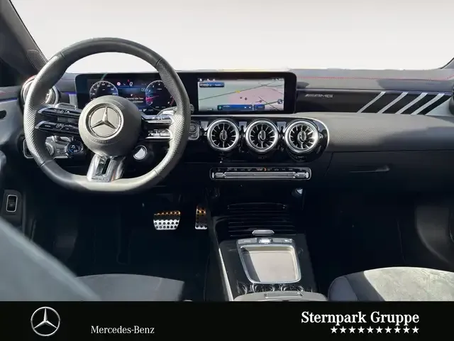 Mercedes-Benz CLA 35 AMG
