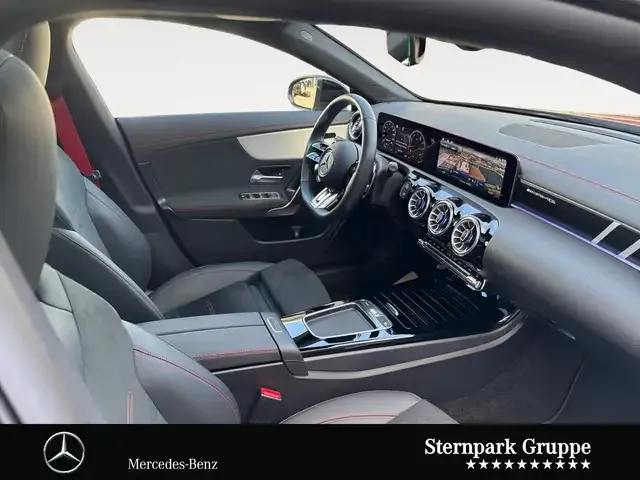 Mercedes-Benz CLA 35 AMG