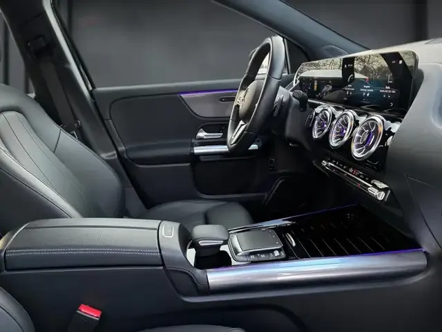 Mercedes-Benz EQA 250