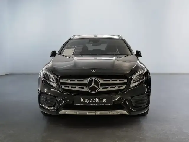 Mercedes-Benz GLA 250