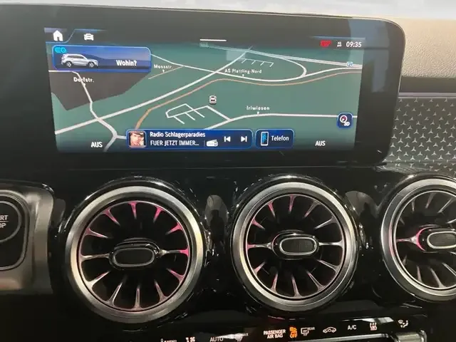 Mercedes-Benz EQB 350