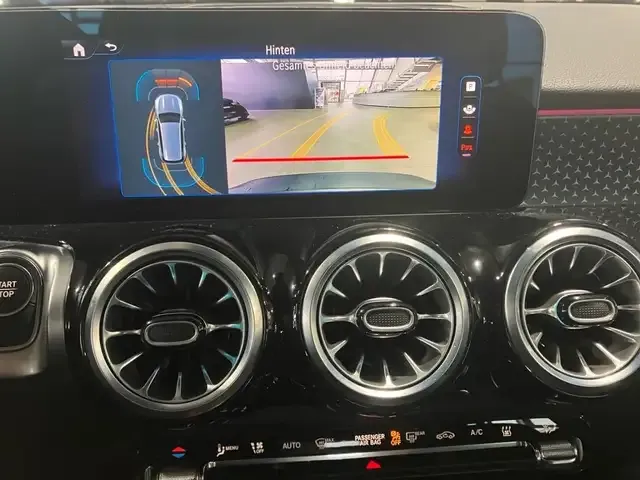 Mercedes-Benz EQB 350