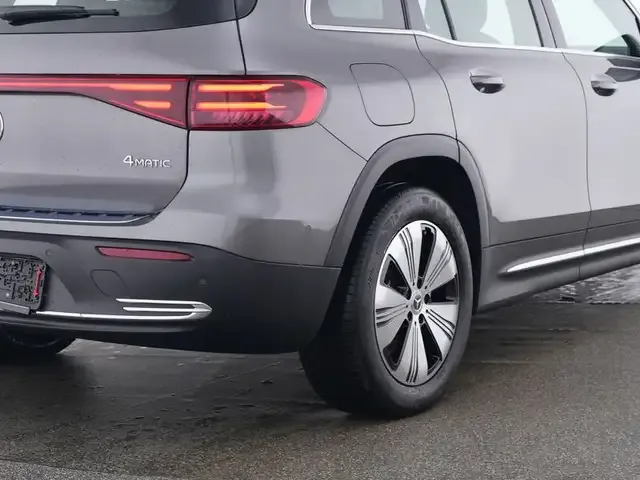Mercedes-Benz EQB 350