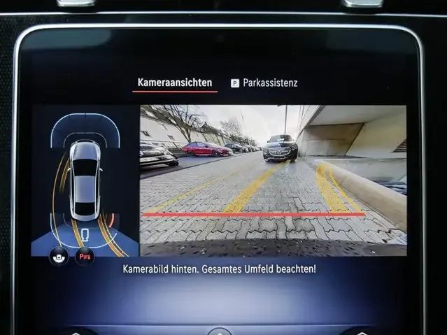 Mercedes-Benz EQE 300