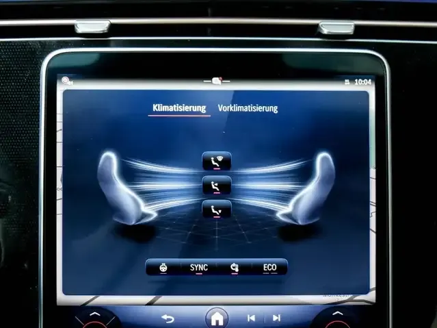 Mercedes-Benz EQE 300