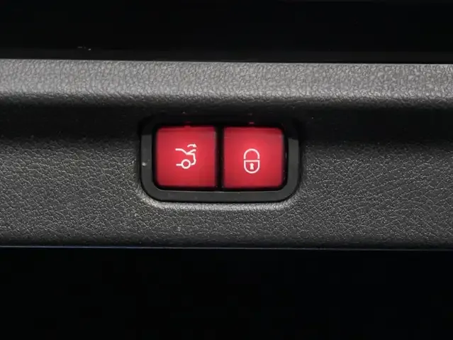 Mercedes-Benz EQE 300