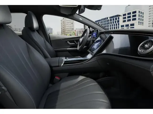 Mercedes-Benz EQE 300