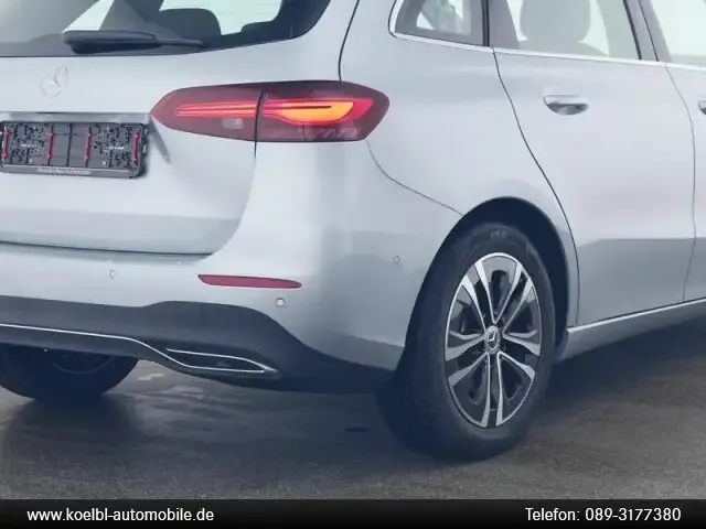Mercedes-Benz B 200