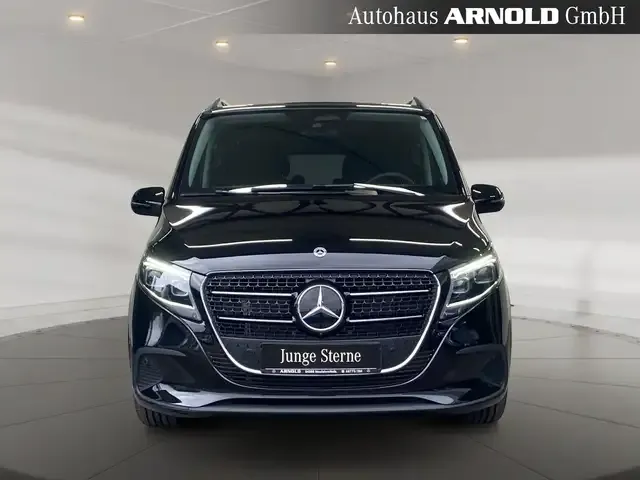 Mercedes-Benz V 220