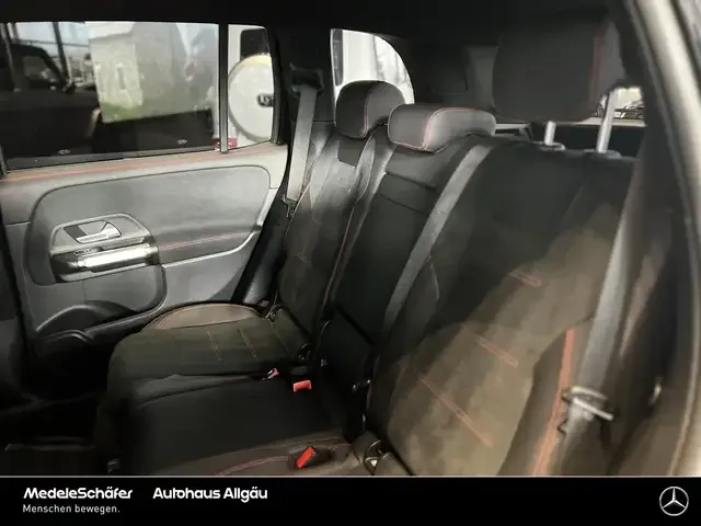 Mercedes-Benz GLB 180