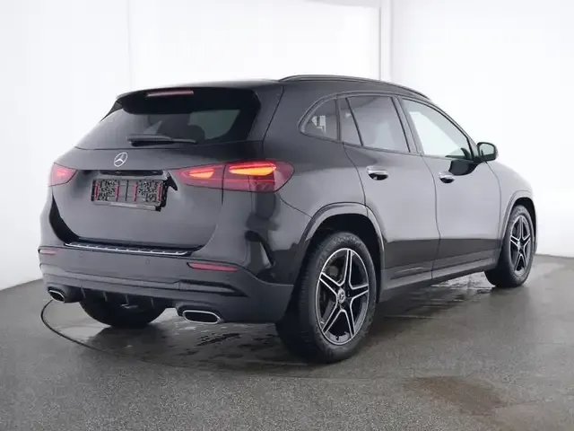 Mercedes-Benz GLA 250