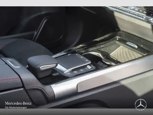 Mercedes-Benz GLB 180