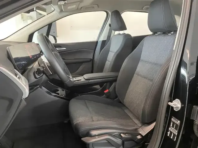 BMW 216