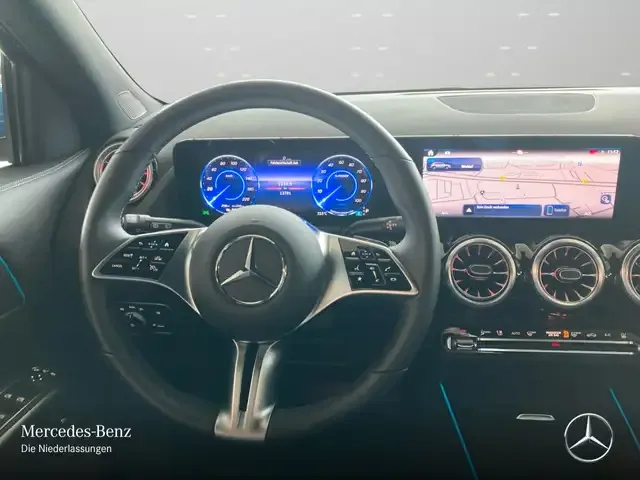 Mercedes-Benz EQA 300