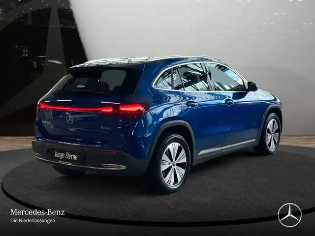 Mercedes-Benz EQA 300