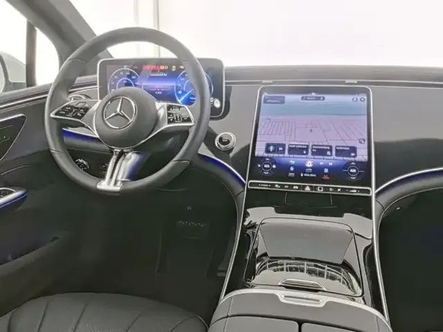 Mercedes-Benz EQE 300