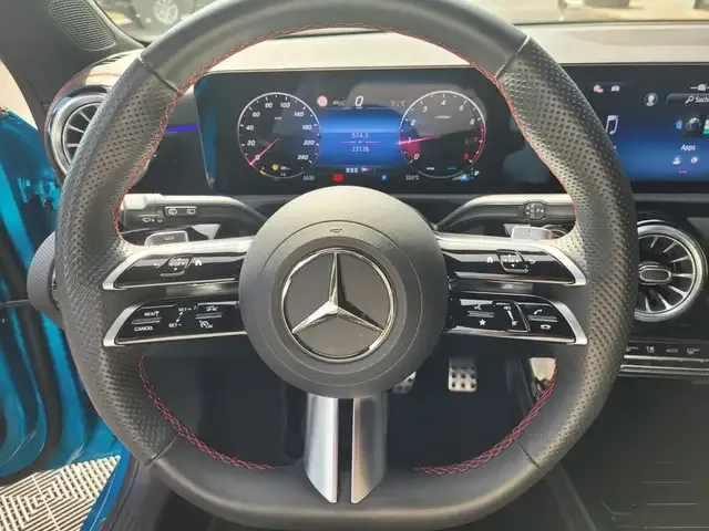 Mercedes-Benz CLA 200