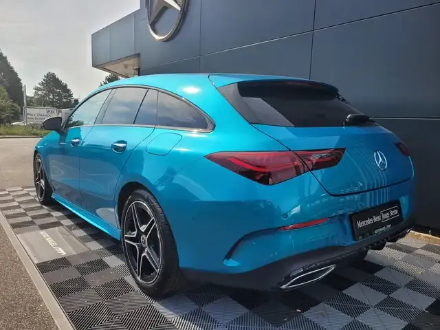 Mercedes-Benz CLA 200