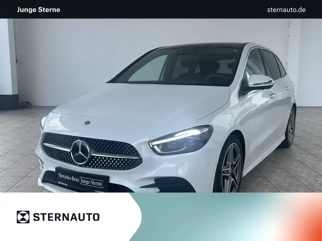 Mercedes-Benz B 180