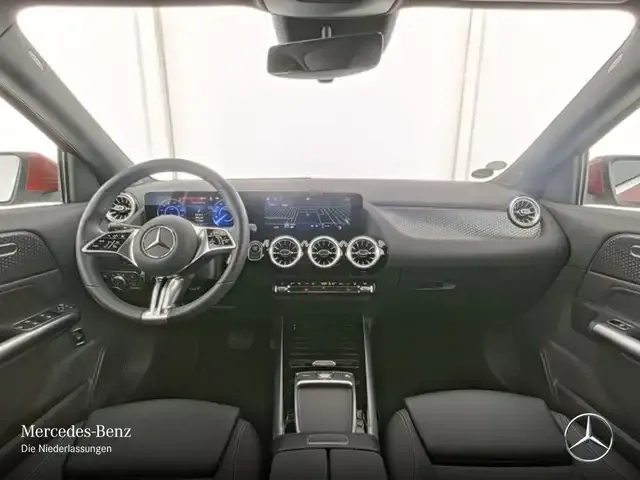 Mercedes-Benz EQA 300