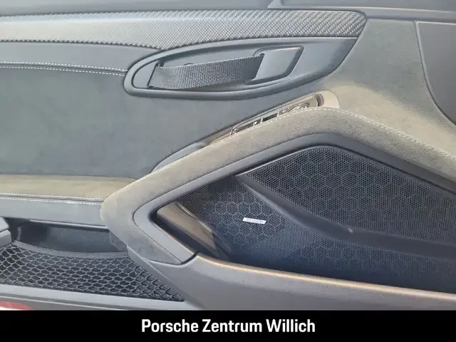 Porsche 718 Spyder