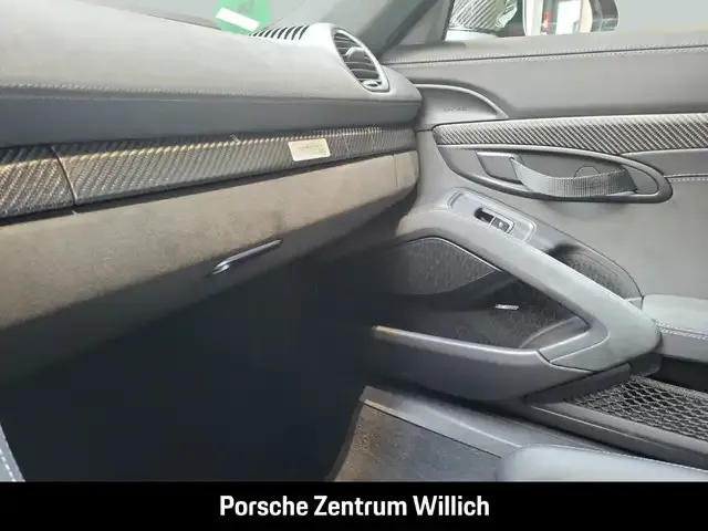 Porsche 718 Spyder