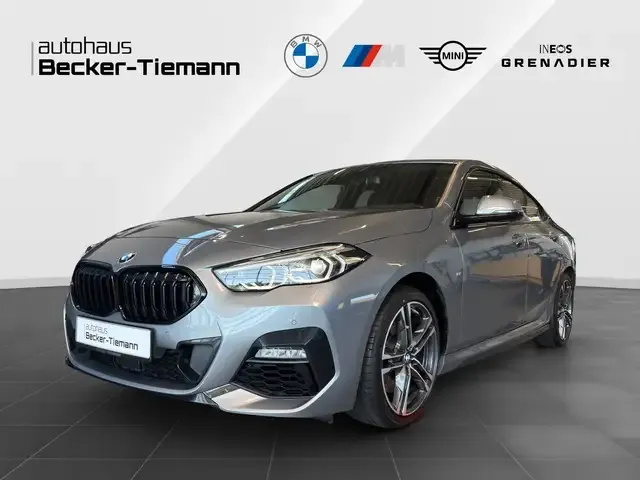 BMW 220