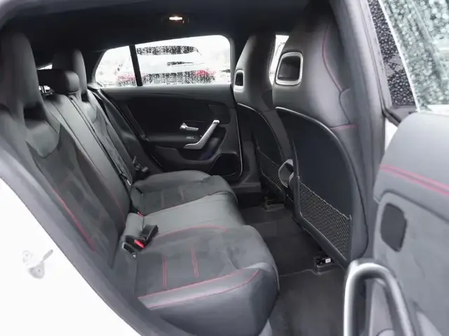 Mercedes-Benz CLA 220