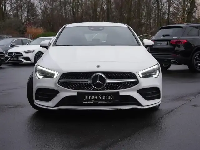 Mercedes-Benz CLA 220