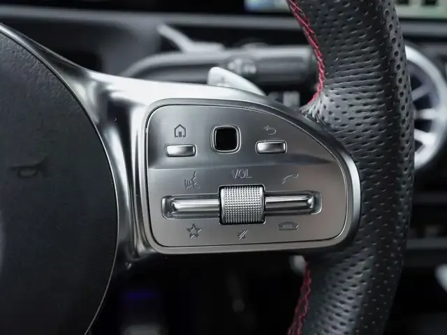 Mercedes-Benz CLA 220