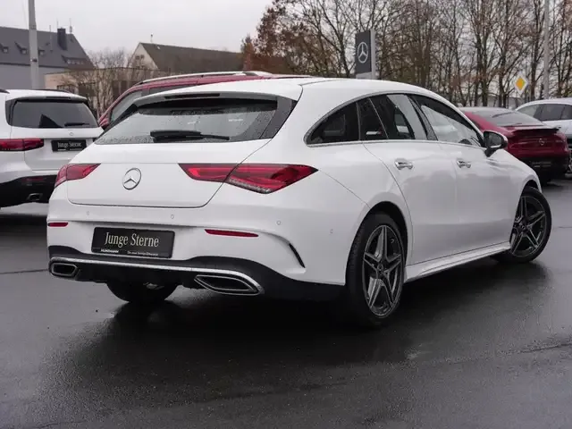 Mercedes-Benz CLA 220