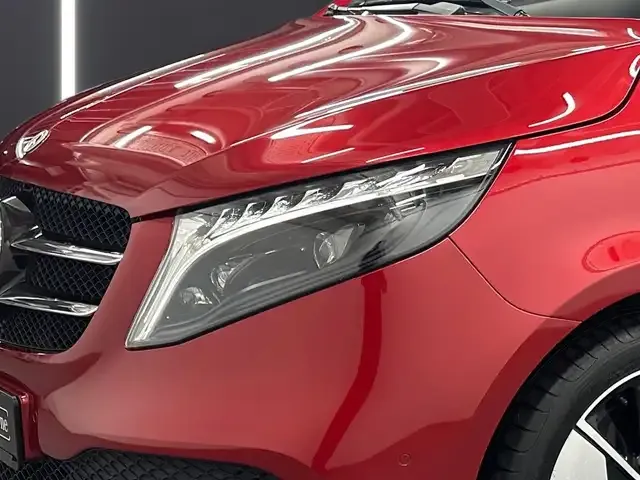 Mercedes-Benz V 220