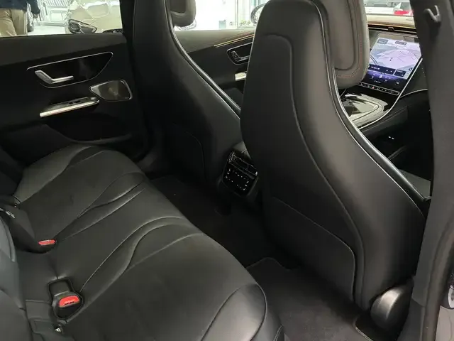 Mercedes-Benz EQE 350