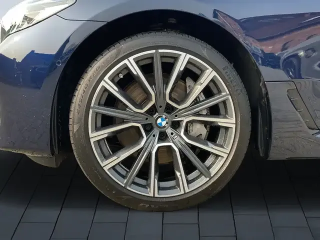 BMW 640