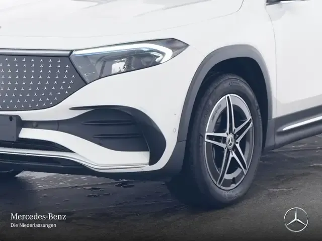 Mercedes-Benz EQB 300