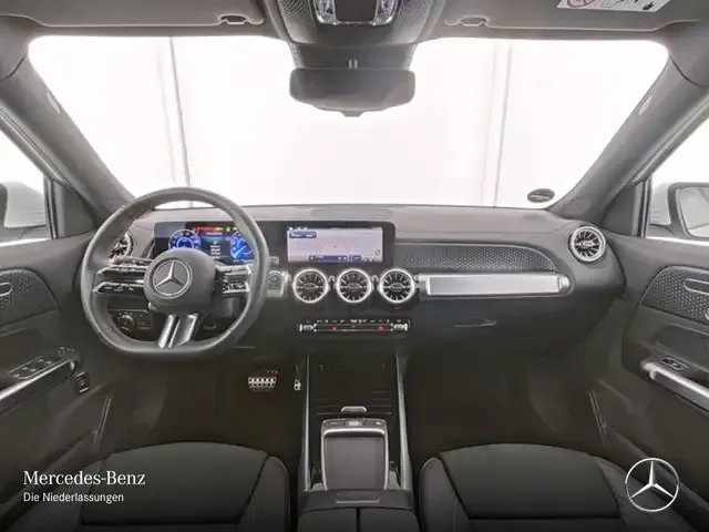 Mercedes-Benz EQB 300