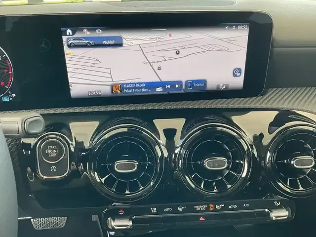 Mercedes-Benz A 220