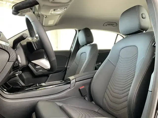 Mercedes-Benz A 220