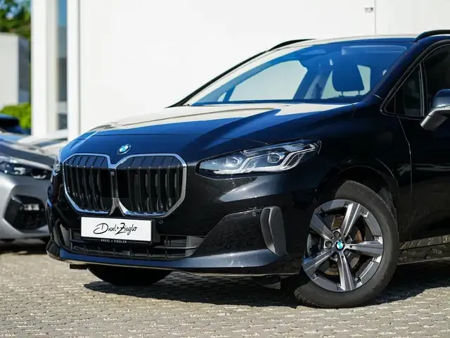 BMW 220