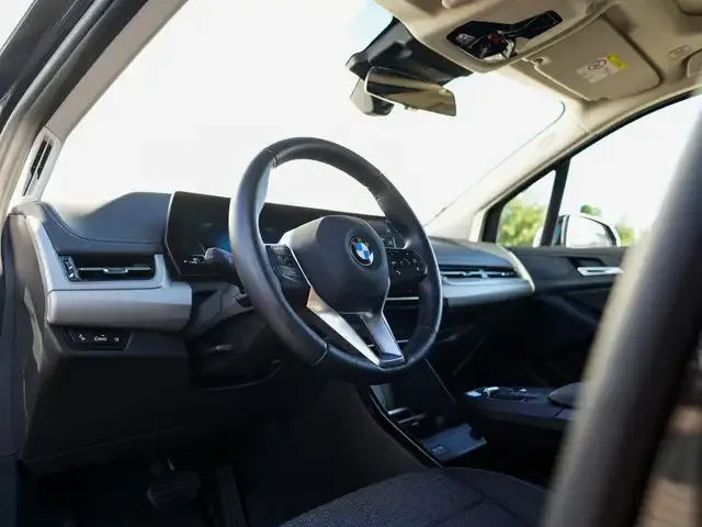 BMW 220