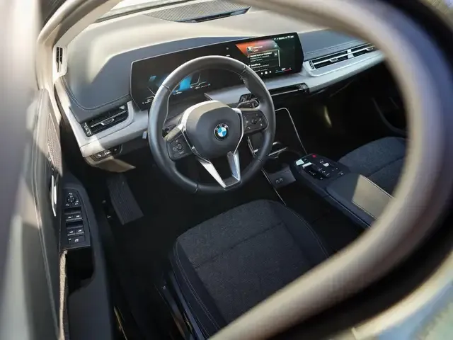 BMW 220