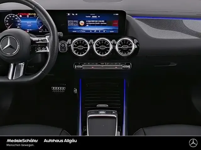 Mercedes-Benz GLA 220
