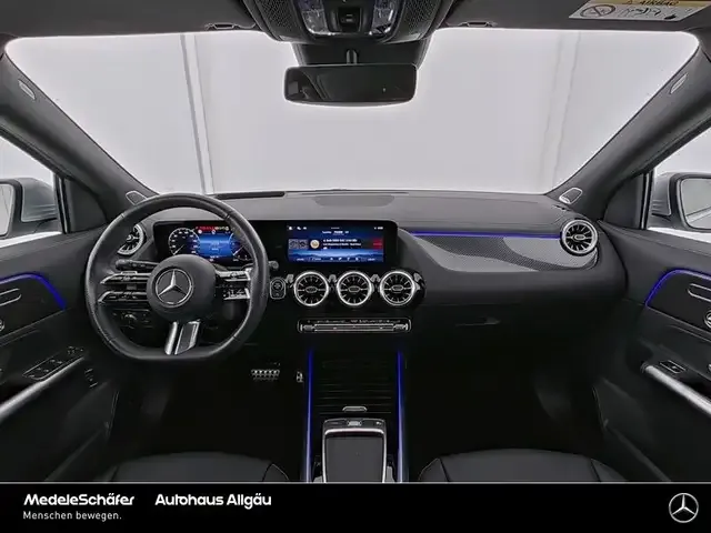 Mercedes-Benz GLA 220